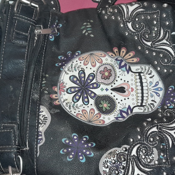 Purses - Picture 6 of 14